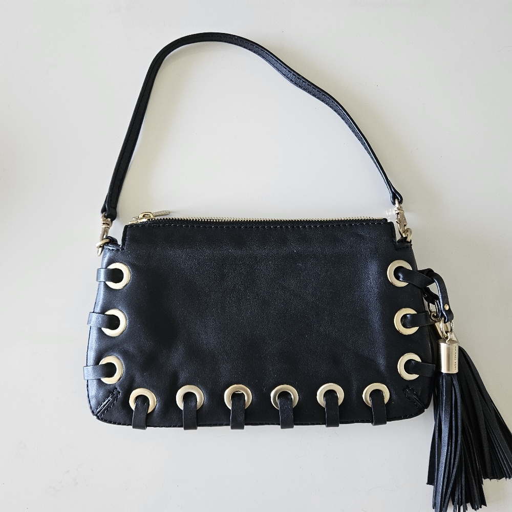 🔥Michael Kors Black Leather Astor Shoulder Bag/clutch with Gold Accents🔥 - Picture 4 of 11
